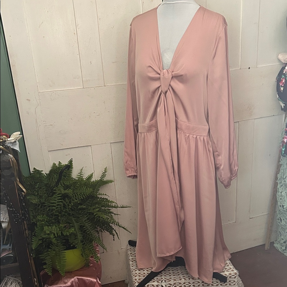 NWT BTFBM Dress Dusty Rose Sz XXXL Tie Front Gathered Waist Party Dinner Date